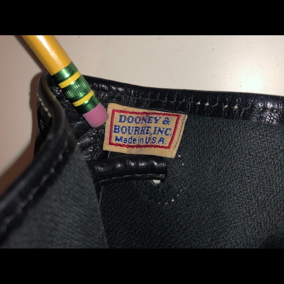 Dooney & Bourke Vintage Bucket Bag Black Signature - Picture 8 of 9